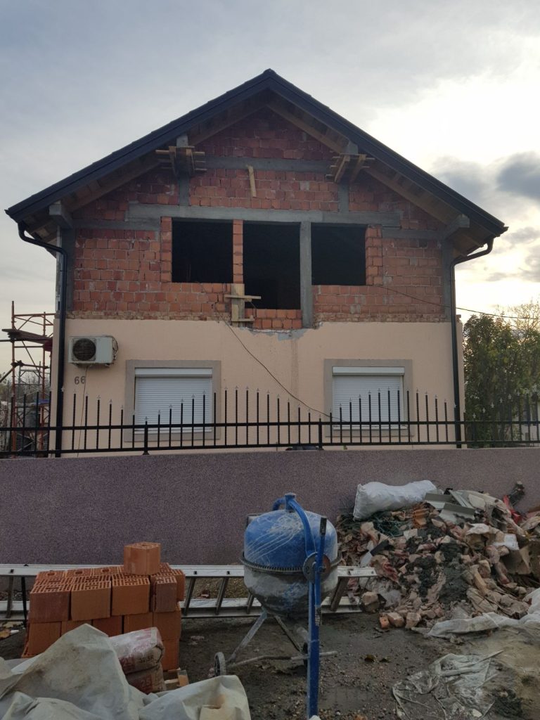 adaptacija kuce u Srbiji